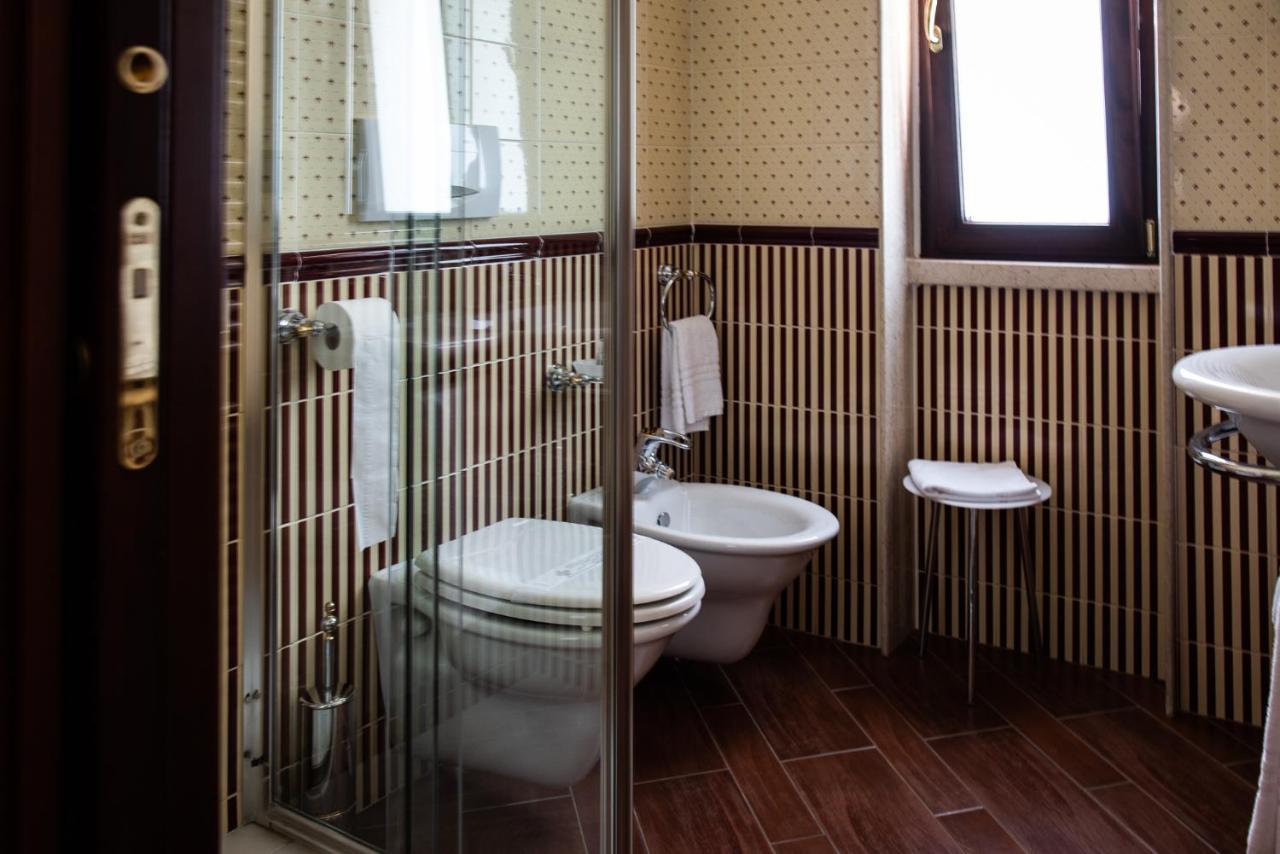 רוקרזו Hotel Petite Fleur מראה חיצוני תמונה