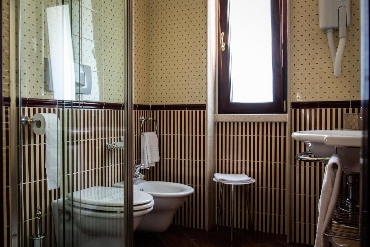 רוקרזו Hotel Petite Fleur מראה חיצוני תמונה