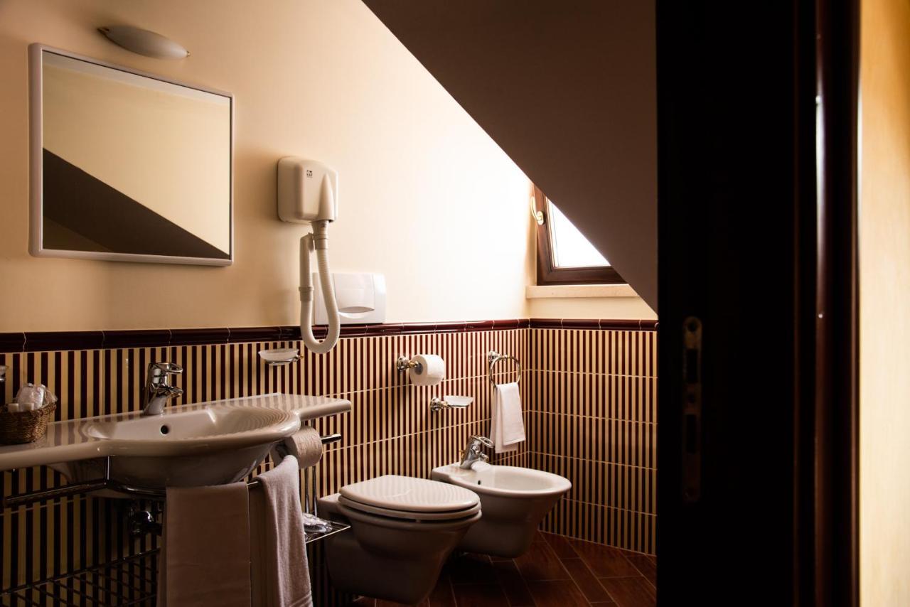 רוקרזו Hotel Petite Fleur מראה חיצוני תמונה